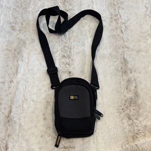 Small Black Case Logic Expandable Crossbody Camera Pouch